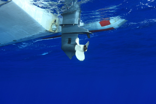 Резиновая лодка
 - Фото, изображение