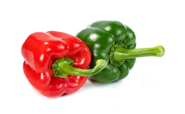 червоний зелений солодкий болгарський перець ізольований на білому тлі
 - Фото, зображення