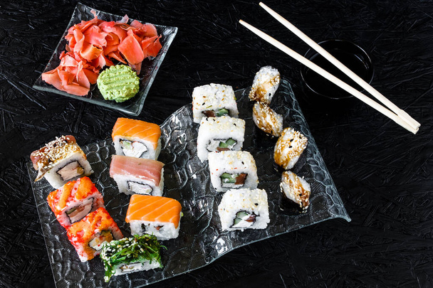 Sushi. Rolls. Nigiri. Maki. Sada sushi - Fotografie, Obrázek