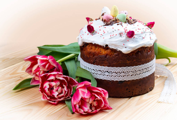 Easter Cakes - Traditional Kulich, Paska Easter Bread. Traditional Easter spring - Фото, зображення