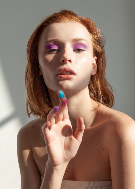 beaytiful redhead girl with make up - Foto, afbeelding