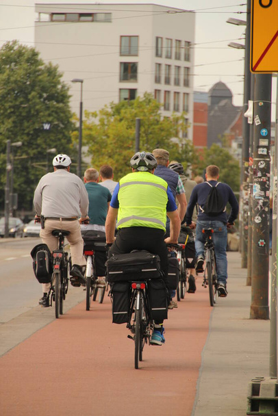 Ciclismo en la ciudad - Foto, imagen