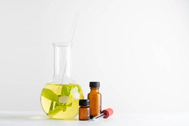 laboratory and research with alternative herb medicine natural skin care - 写真・画像