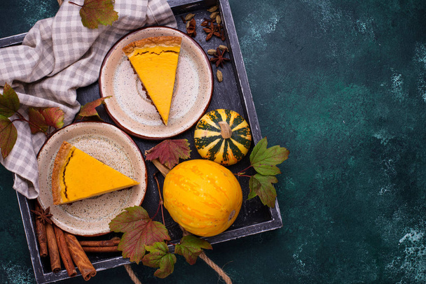 Traditional autumn American pumpkin pie - Photo, Image
