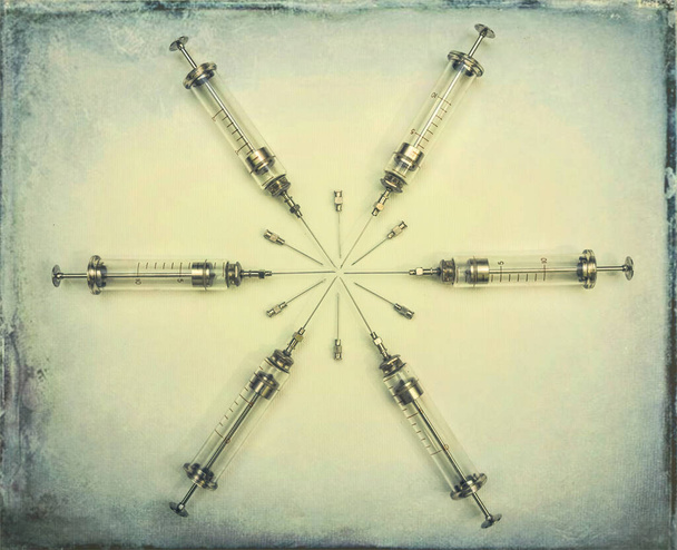Jeringa de vidrio vieja. Tratamiento y vacunación - Foto, imagen