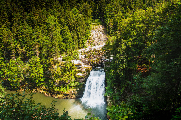 Doubs Falls στα γαλλο-ελβετικά σύνορα στη Γαλλία - Φωτογραφία, εικόνα