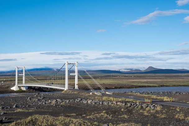 Brücke über den Fluss Jokulsa a Fjollum im Hochland von Nordisland - Foto, Bild