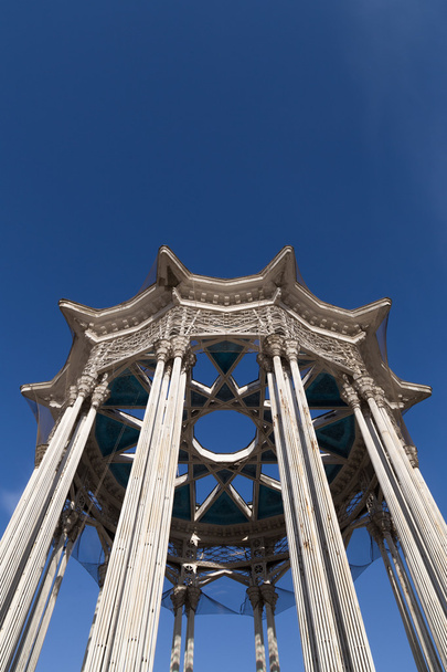 architectural columns of the socialist era - Φωτογραφία, εικόνα