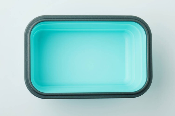 Recipiente de plástico retângulo vazio verde acima vista superior isolado - Foto, Imagem