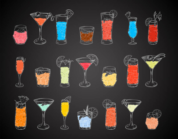 Cocktails hand drawn set in sketch style. Alcoholic drinks in different glass isolated on chalk background.Beverage elements for bar menu or poster. Vector illustration - Вектор,изображение