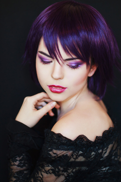 Girl with purple hair in a lace blouse - Fotoğraf, Görsel