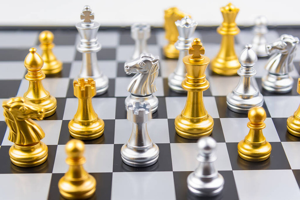Концепция шахматной игры, Концепция бизнес-конкуренции Борьба с проблемами. - Фото, изображение