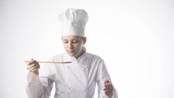 Aşçı kadın. Beyaz arkaplan üzerinde izole edilmiş - Fotoğraf, Görsel