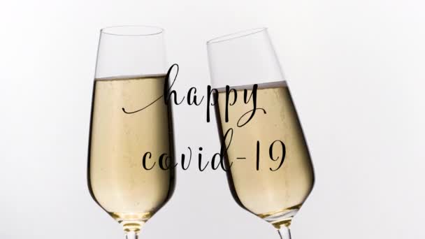 Champagnerglas mit Happy Covid 19 - Filmmaterial, Video