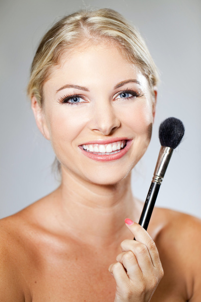 woman makeup brush - Foto, immagini