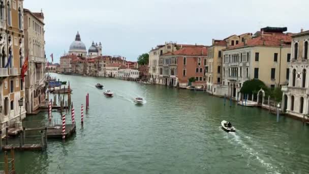 Vista impressionante do canal de água em Veneza - Filmagem, Vídeo