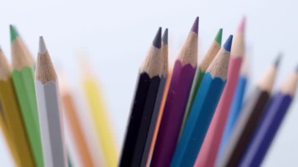 Kolorowe ołówki w słoiku - Materiał filmowy, wideo