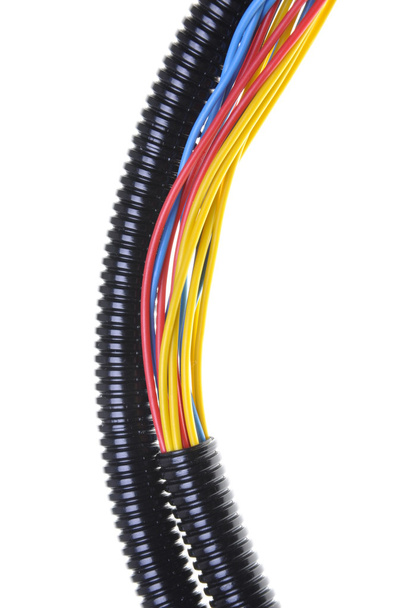 Tubulação de plástico ondulado com cabos elétricos
 - Foto, Imagem