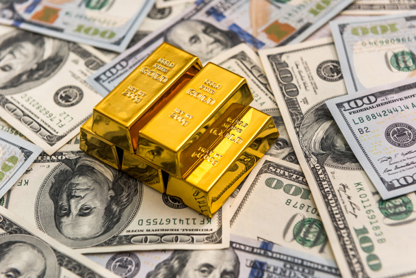 Ouro bullion mentir sobre nós dinheiro - Foto, Imagem