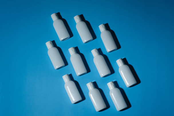 Plastic white medical jars. - Fotó, kép