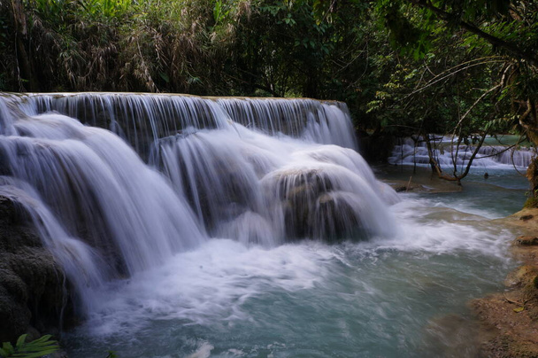 Kuang Si Wasserfall in Laos - Foto, Bild