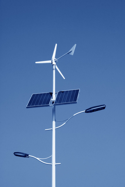energía solar y eólica farolas
 - Foto, imagen