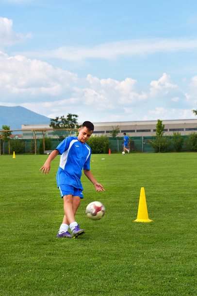 GHIMBAV, BRASOV, ROMANIA - AGUST 3: Soccer football training camp for kids, children at FOREX GHIMBAV, Romania 03 august 2016 - Фото, изображение