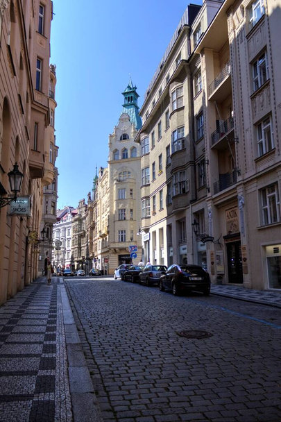 Stara ulica w Pradze, antyk retro - Zdjęcie, obraz