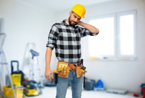 male worker or builder with neck pain - Fotografie, Obrázek