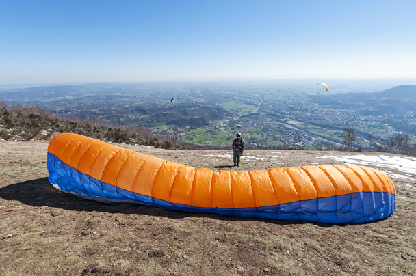 Paraglider-start - Foto, afbeelding