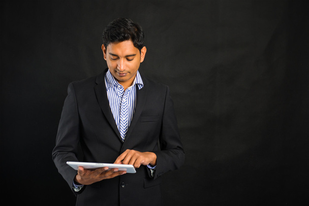 Business male with tablet - Photo, Image