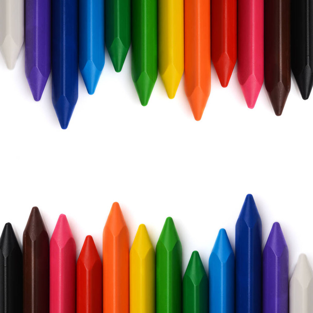 Lápices multicolores con espacio libre para texto - Foto, imagen