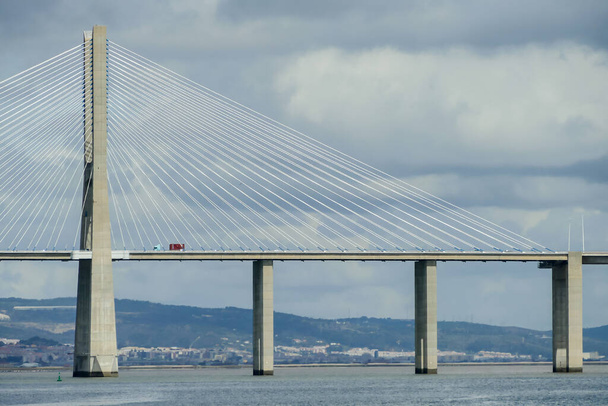 most přes řeku, krásný digitální foto - Fotografie, Obrázek