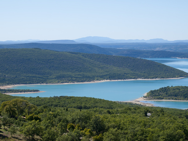 Lac de Sainte-Croix en las Gargantas del Verdon en Francia
 - Foto, Imagen
