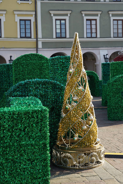    Decoración festiva de la ciudad para Navidad                             - Foto, imagen