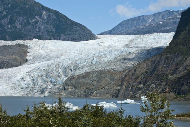 USA alaska - mendenhall Buzulu ve göl - Fotoğraf, Görsel