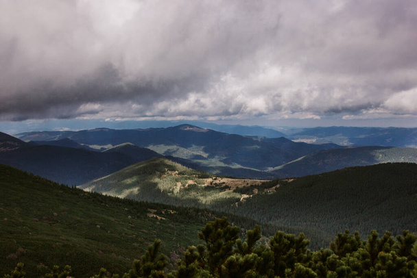 Beautiful landscape in the Carpathian mountains - Fotografie, Obrázek