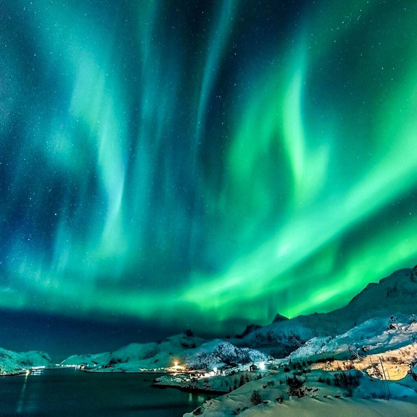 Colourful northern lights in night sky. - Photo, Image