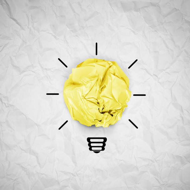 light bulb crumpled paper as creative concept - Foto, afbeelding