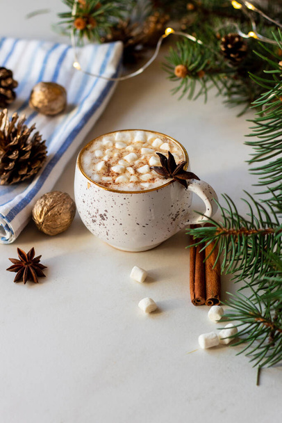 A cup of hot chocolate with marshmallows and linzer cookie on a light background. - Fotografie, Obrázek