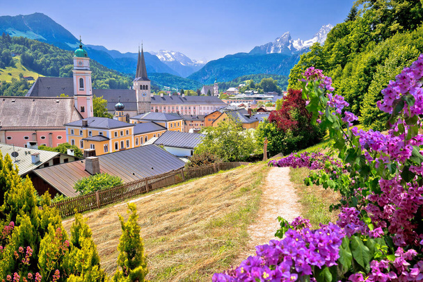 Città di Berchtesgaden e paesaggio alpino veduta colorata, Baviera regione Germania - Foto, immagini
