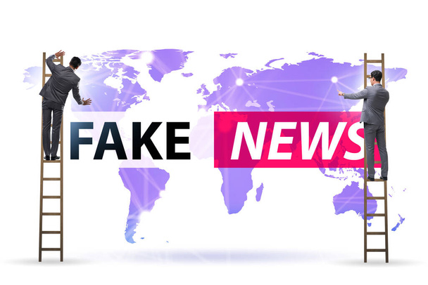 Fake news concept in informatie manipulatie concept - Foto, afbeelding