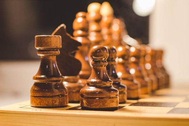 Schaakbord en schaakstukken - Foto, afbeelding