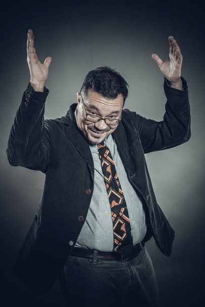 Solid cheerful man in spectacles emotional portrait - Fotó, kép