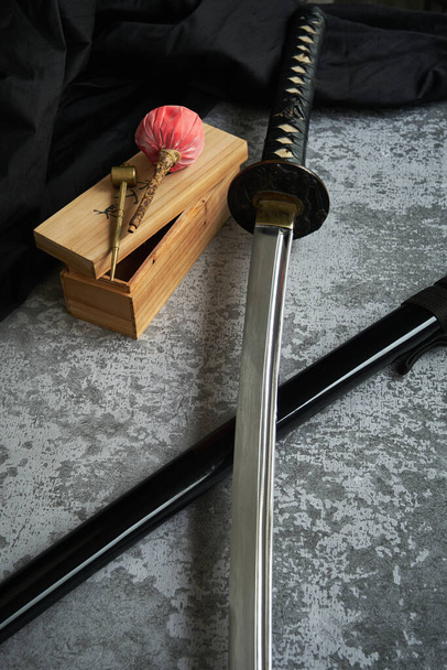close-up of the Japanese battle sword katana - Foto, Imagen