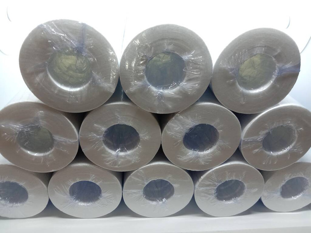 stock de filtro de micras de algodón de color blanco en la tienda - Foto, imagen