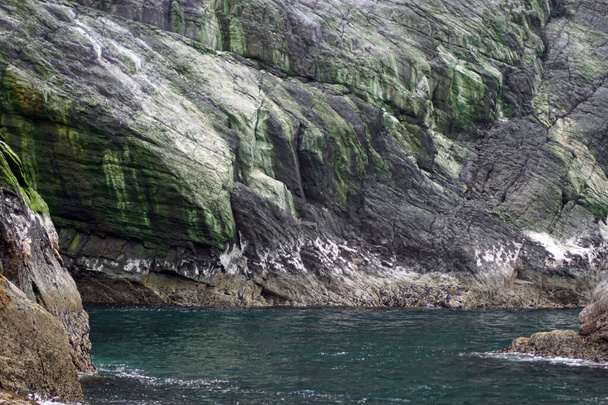A ilha de Skellig Michael, também conhecida como a Grande Skellig, abriga um dos mosteiros medievais mais conhecidos e de difícil acesso da Irlanda.. - Foto, Imagem