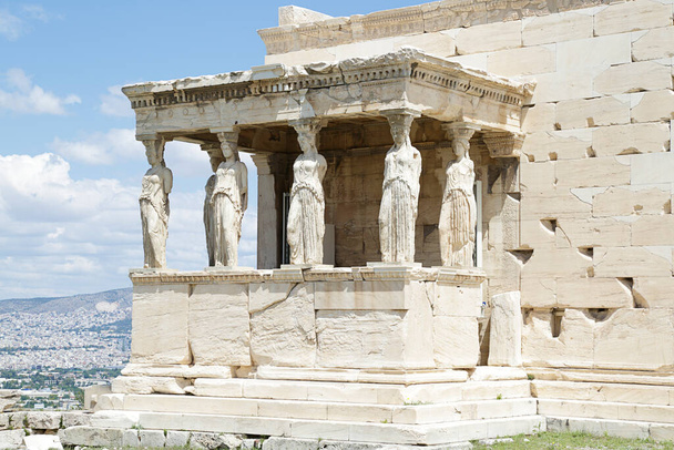 Ancient Erechtheion temple on Acropolis hill in Athens, Greece - Fotografie, Obrázek