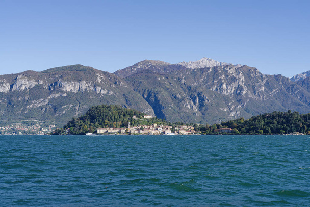 Bellagio città italiana con case colorate, sulle rive del Lago di Como, regione Lombardia, Italia - Foto, immagini
