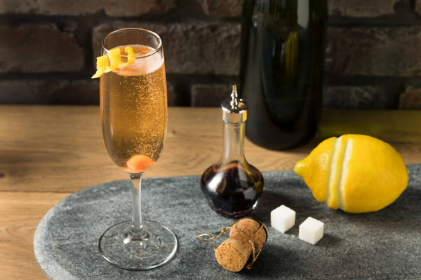 Boozy Refreshing Champagne Cocktail with Sugar and Bitters - Zdjęcie, obraz